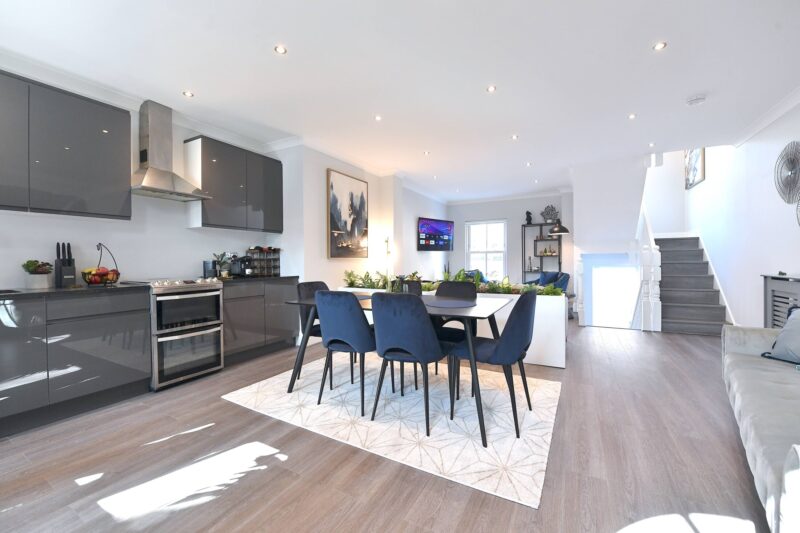 lounge___dinner___ki_tL2pz